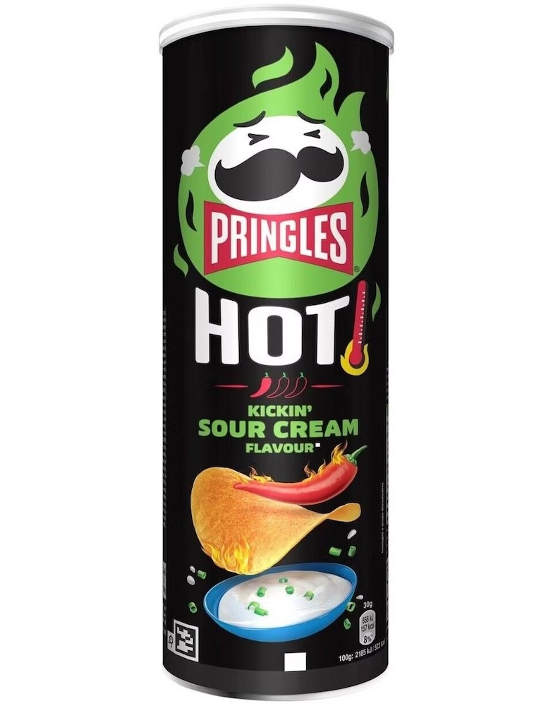 Pringles Hot Kickin Sour Cream Crisps 160g