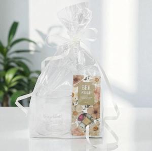 Presentset Bra Jobbat i cellofan (Karameller och ljuslykta)