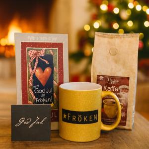 Presentset God Jul Fröken (praliner, kaffe, mugg & kort)
